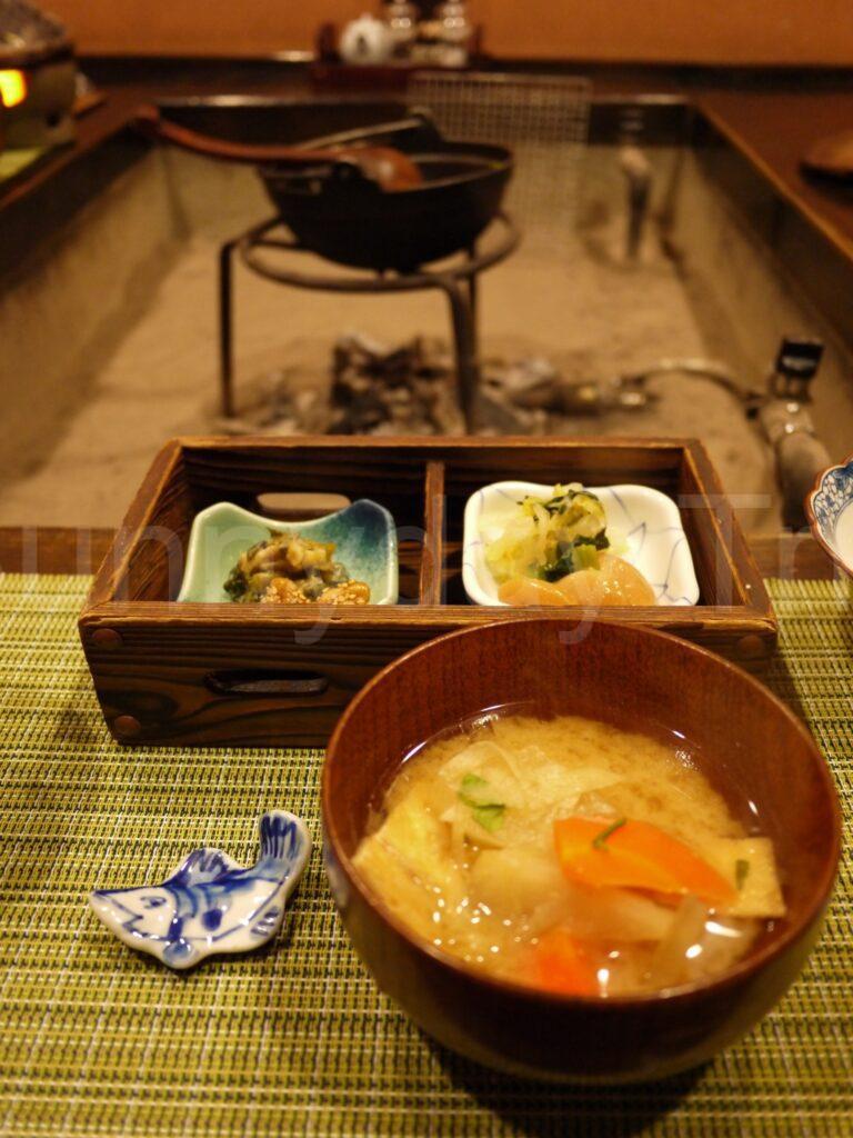 湯元長座朝食