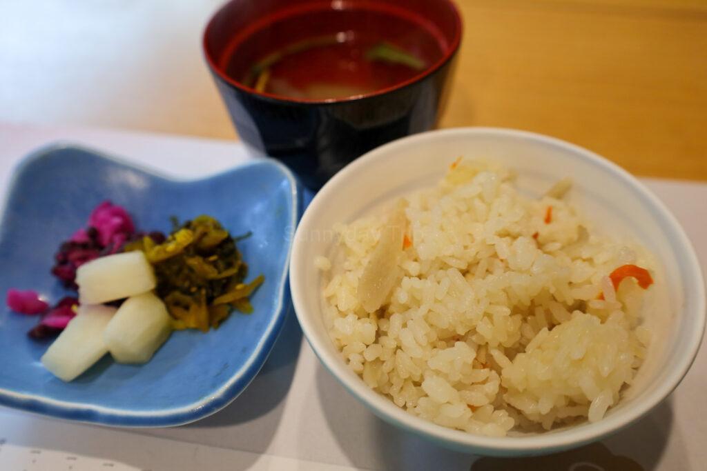 渓山閣