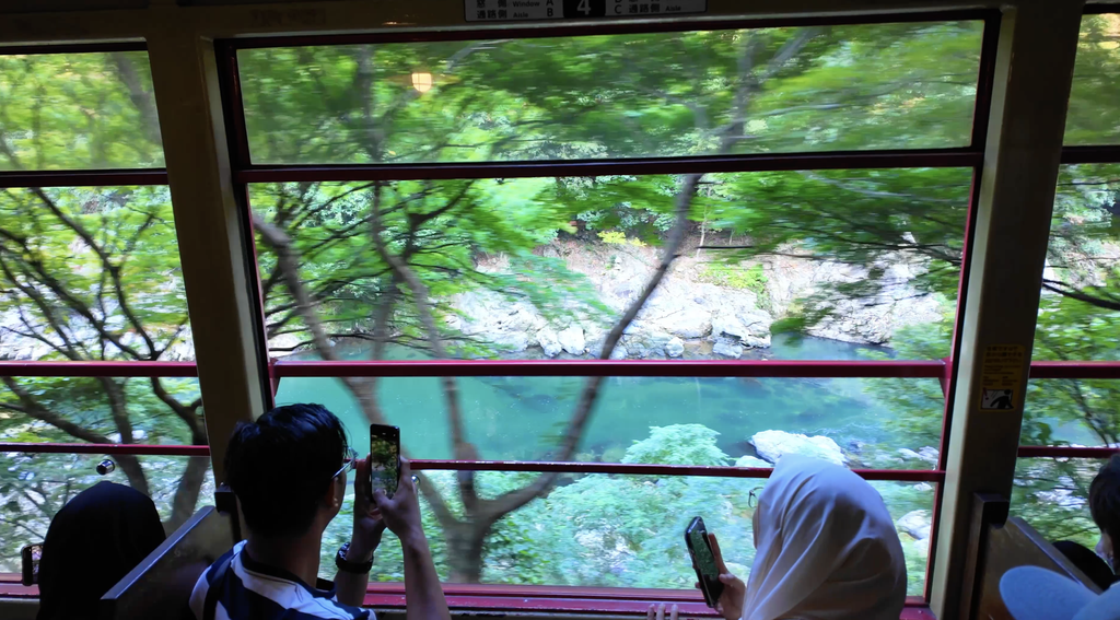 嵐山 嵯峨野トロッコ列車
